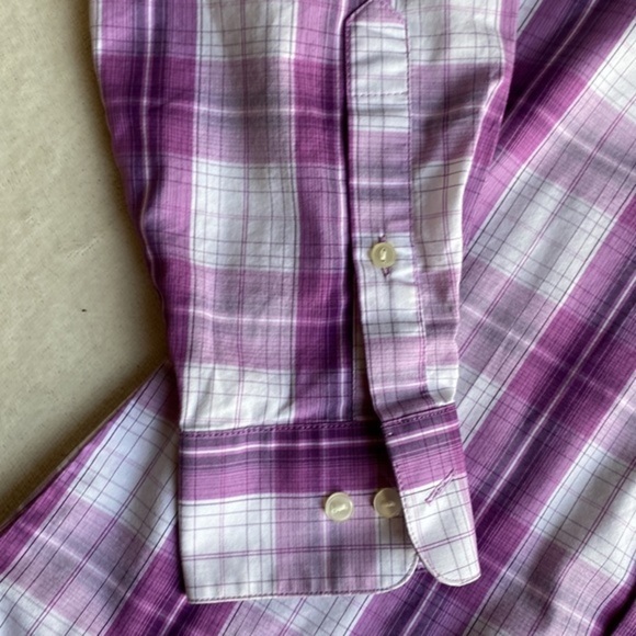Classic Style: Van Heusen Fitted Purple & White Plaid Shirt - Size‎ 14 1/2 - Picture 3 of 5